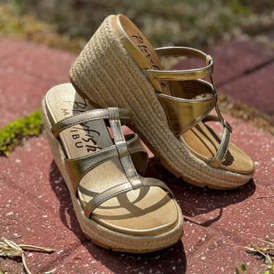 Bahia Rope Wedge by Blowfish in Gold