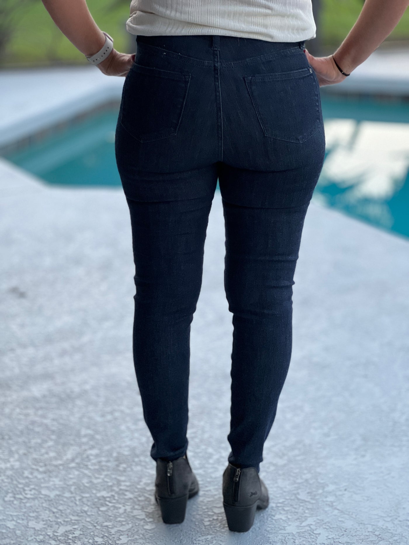 Diamond In The Rough Tummy Control Jeans By Judy Blue