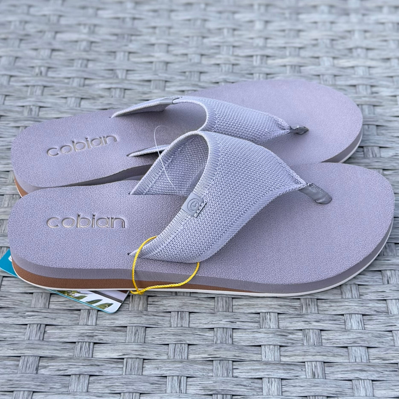 Bermuda Bounce in Zinc by Cobian