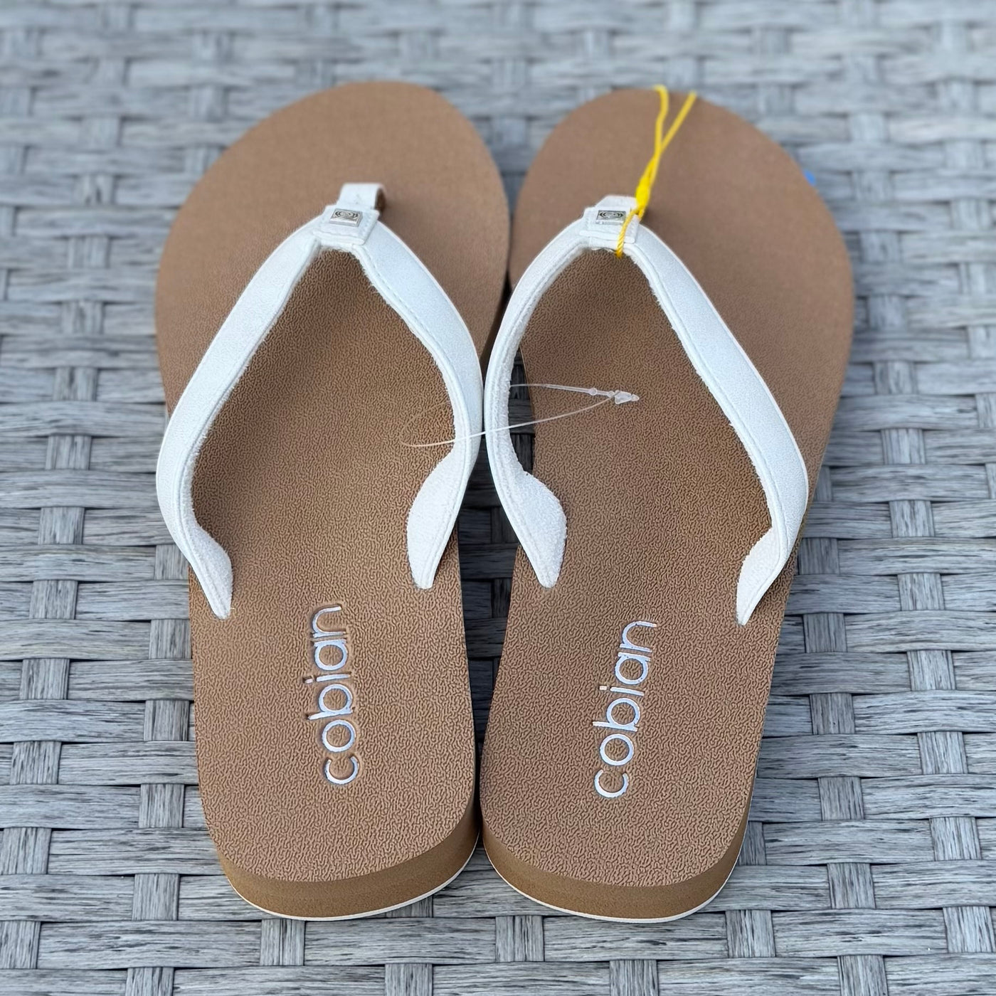 Skinny Bounce 2 In Cream By Cobain