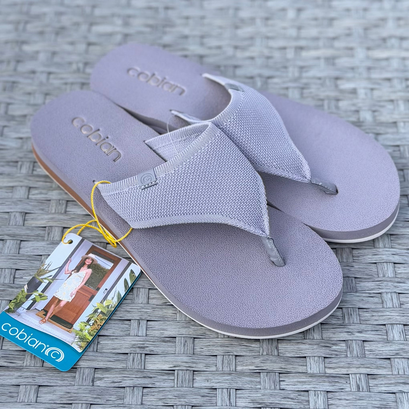 Bermuda Bounce in Zinc by Cobian