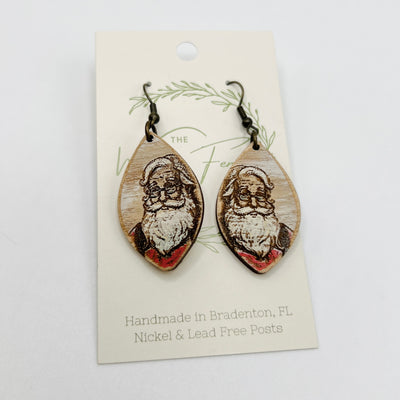 The Wooden Fence Holiday Collection