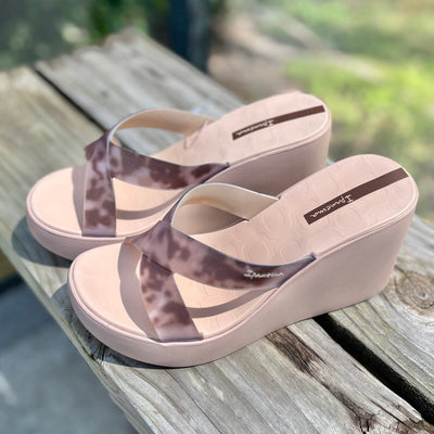 Lofty Leopard Wedge in Beige/Clear