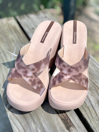 Lofty Leopard Wedge in Beige/Clear