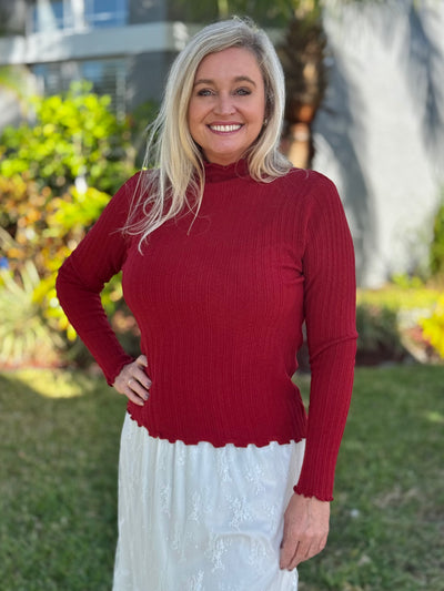 The Avalee Cable Knit Sweater - Red