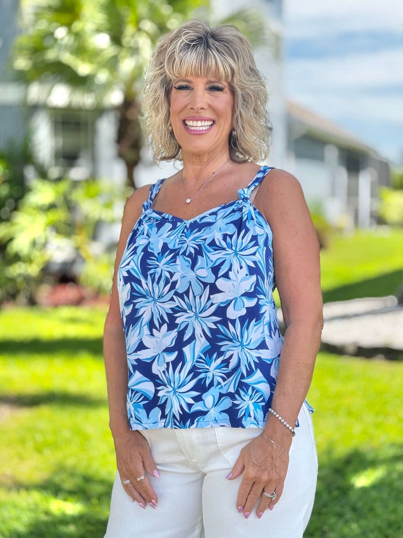 The Lyla Top - Blue Flower