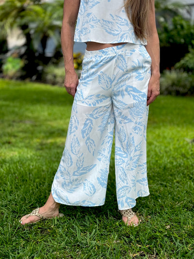 The Carmen Set - White/Blue