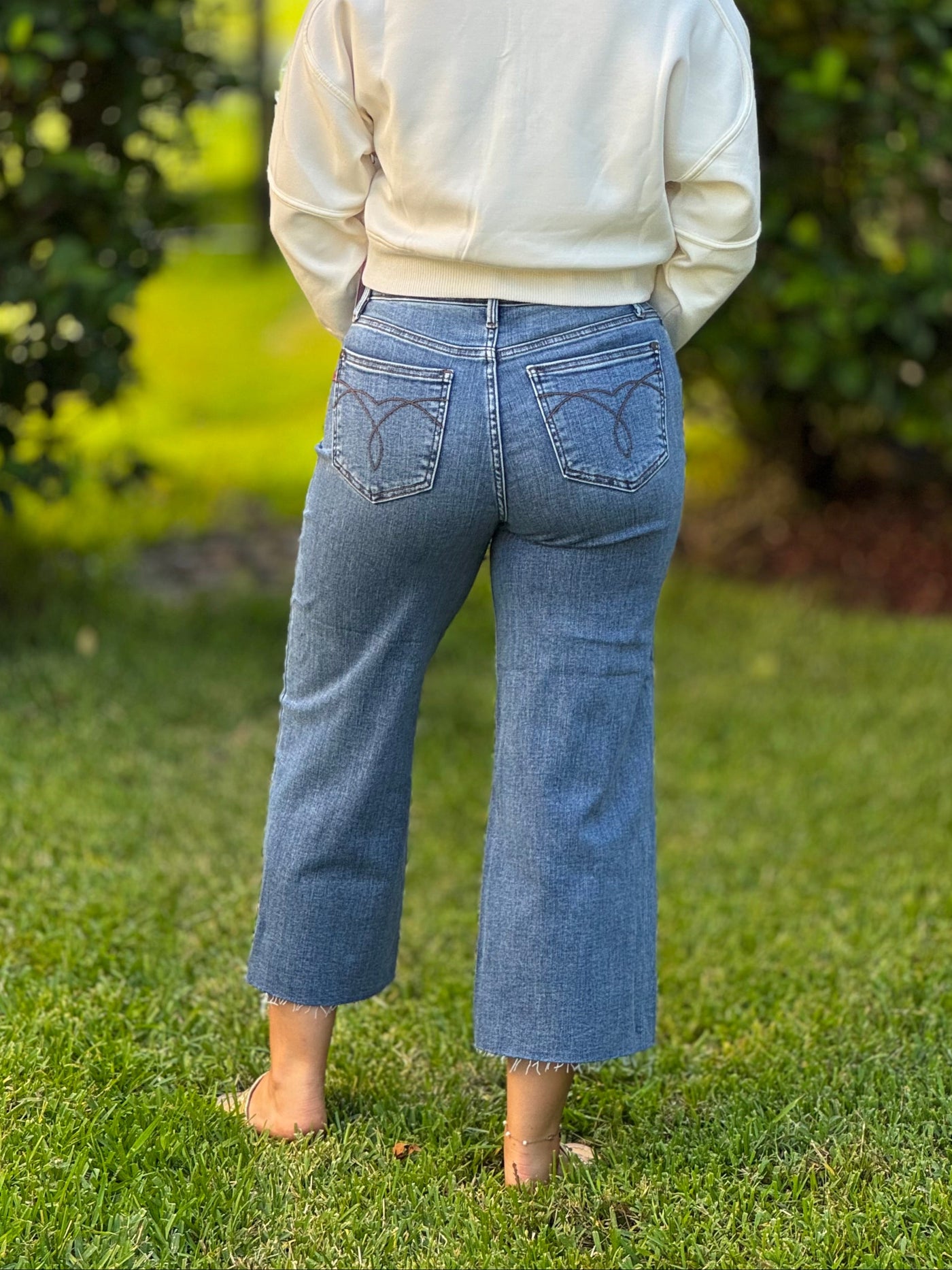 Classically Cropped Raw Hem Jeans By Judy Blue