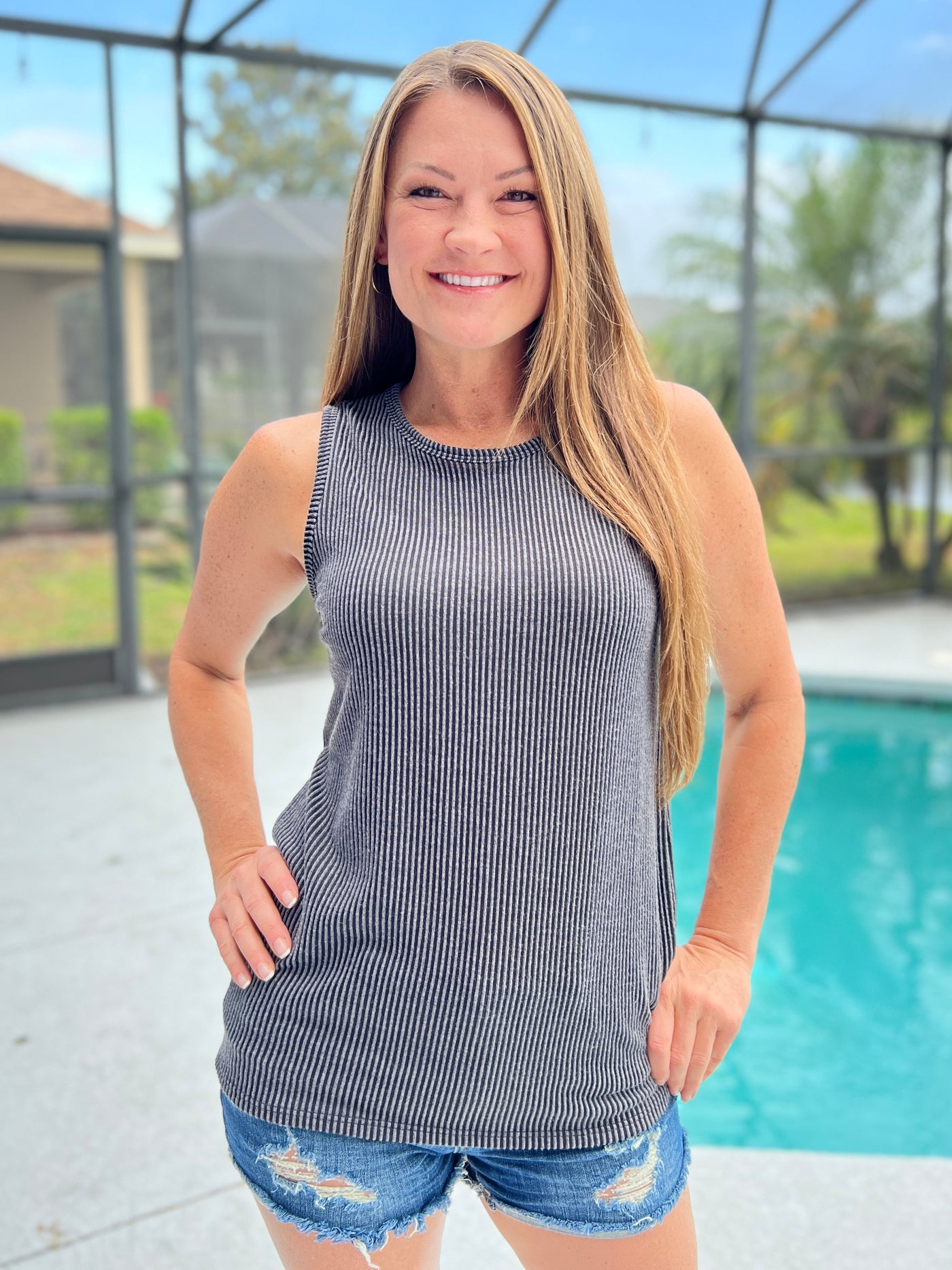 Radiantly Ribbed Tank