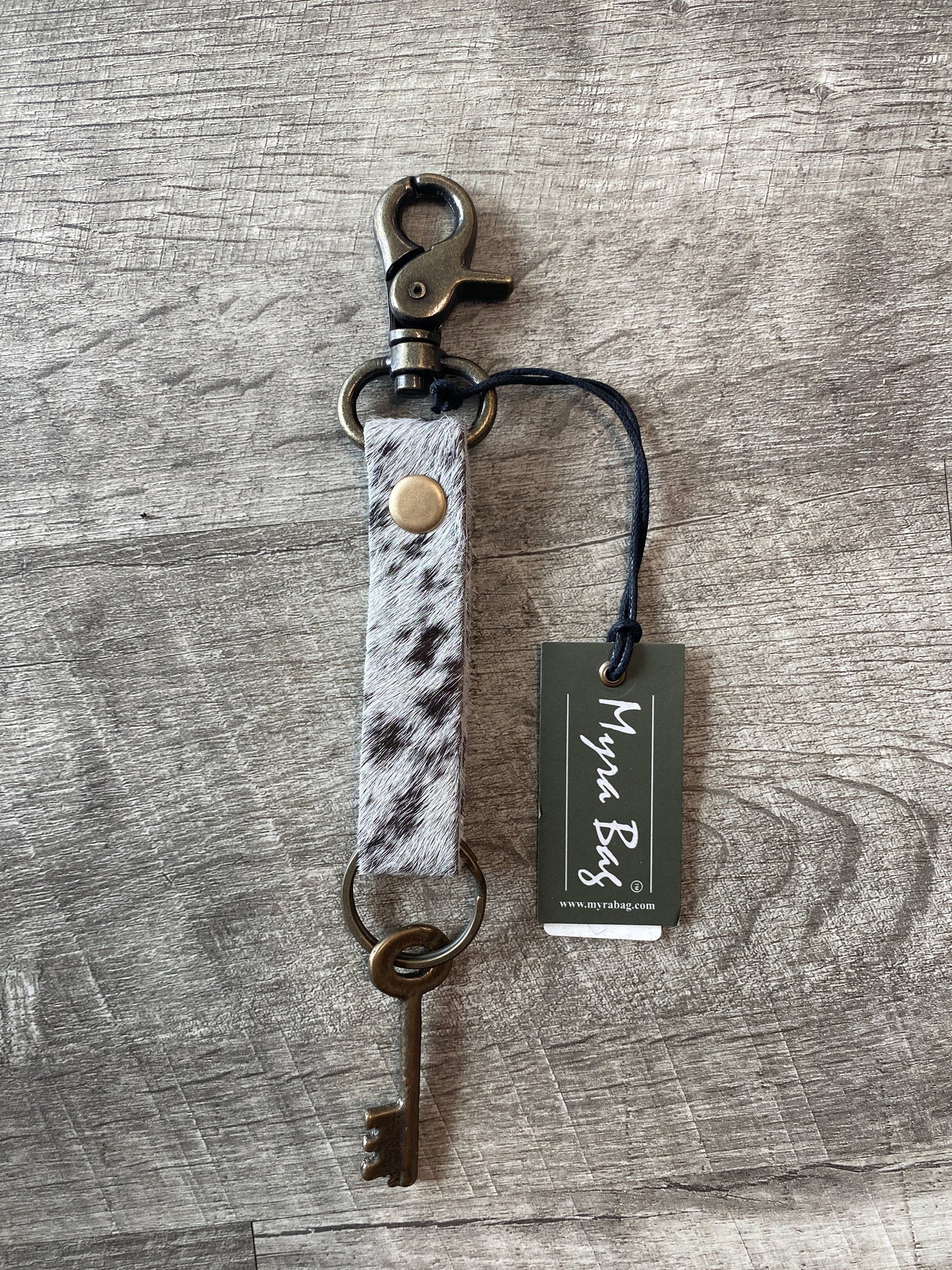 Keys To My Heart  by Myra Bags