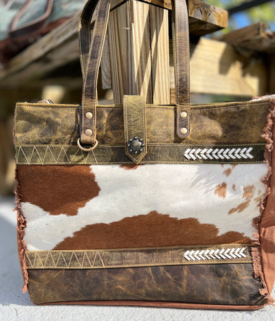 Totes and Weekenders by Myra