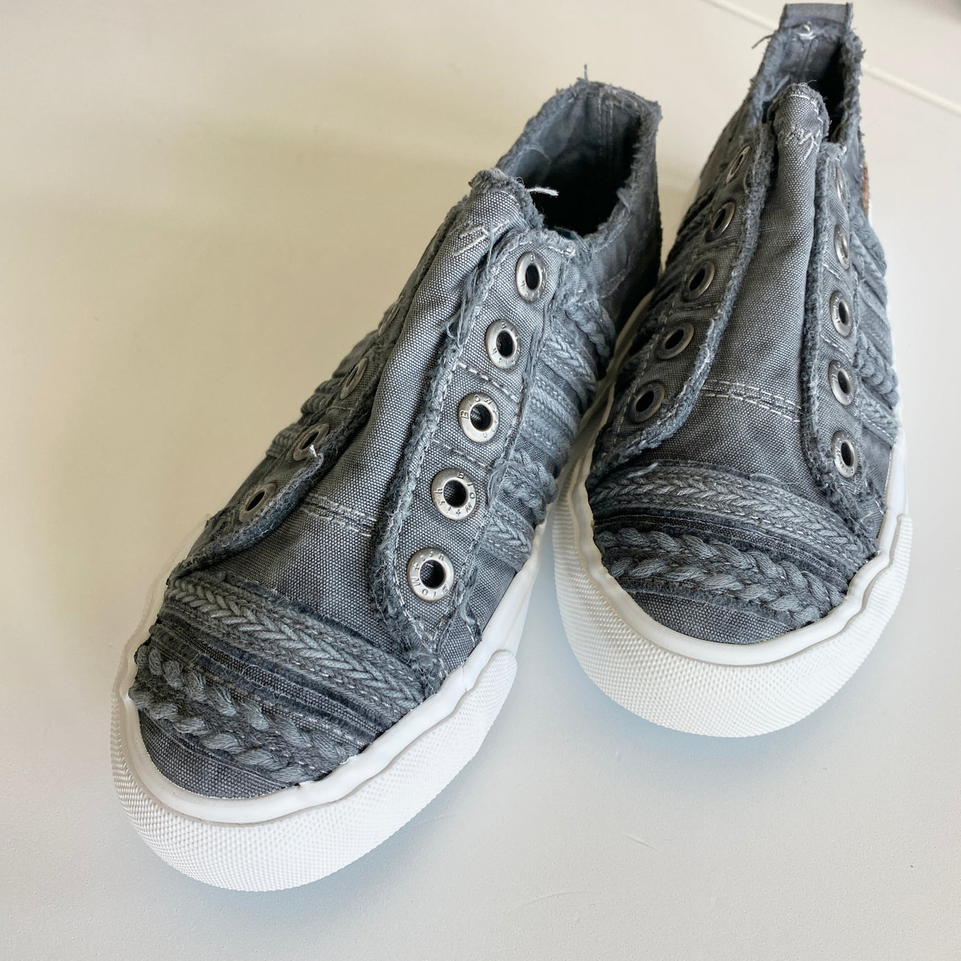 Parlane Sneakers by Blowfish in Graphite