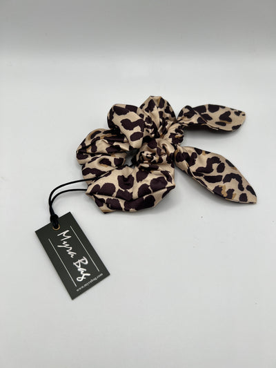 Hair Scrunchies by Myra